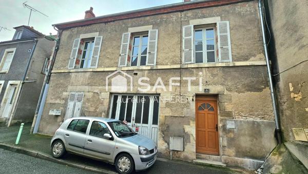 Maison en triplex dans l'hyper centre de Cosne