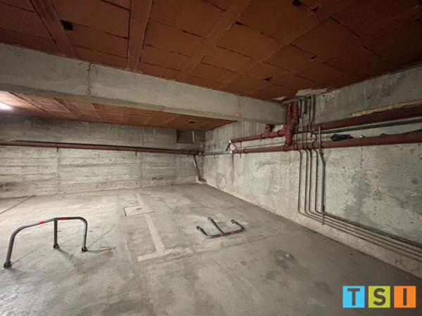Place de Parking dans Garage Luchon centre
