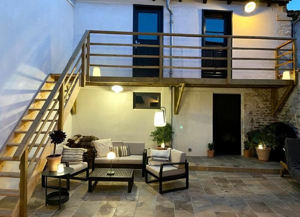 Maison à vendre    6 pièces •  La Flotte