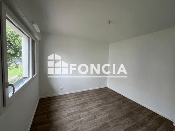 Location Appartement 2 pièces 42.13 m² - Laval 53000