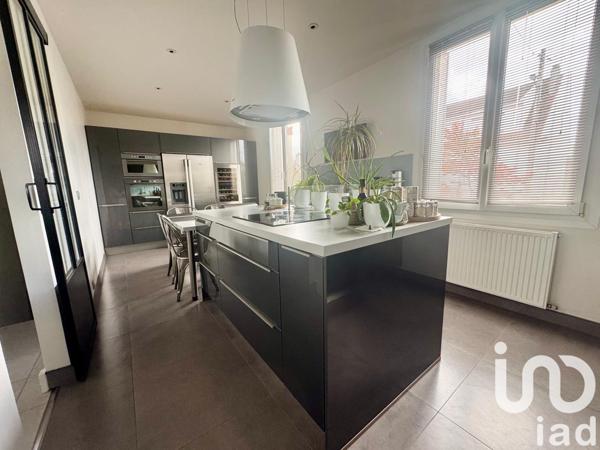 Maison à vendre 6 pièces 150 m² Ormesson-sur-Marne
