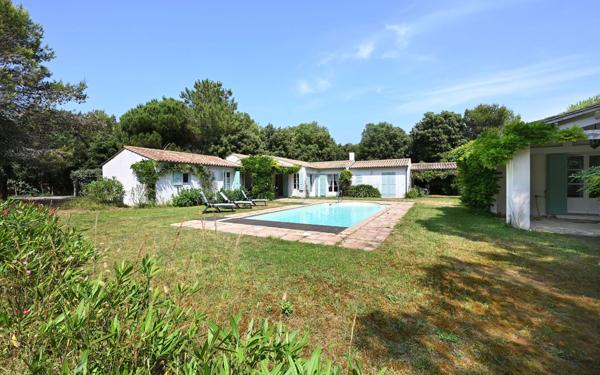 Maison à vendre    10 pièces •  Les Portes-en-Ré