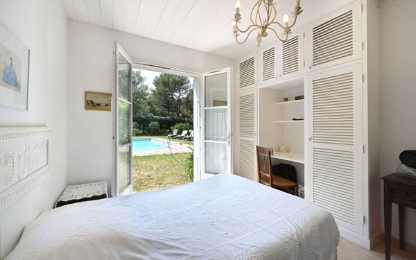 Maison à vendre    10 pièces •  Les Portes-en-Ré