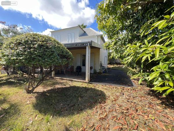Maison à vendre à Saint-Paul à la Réunion (97460), ref : 97405/187   
L'EPERON
