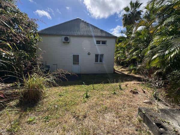 Maison à vendre à Saint-Paul à la Réunion (97460), ref : 97405/187   
L'EPERON