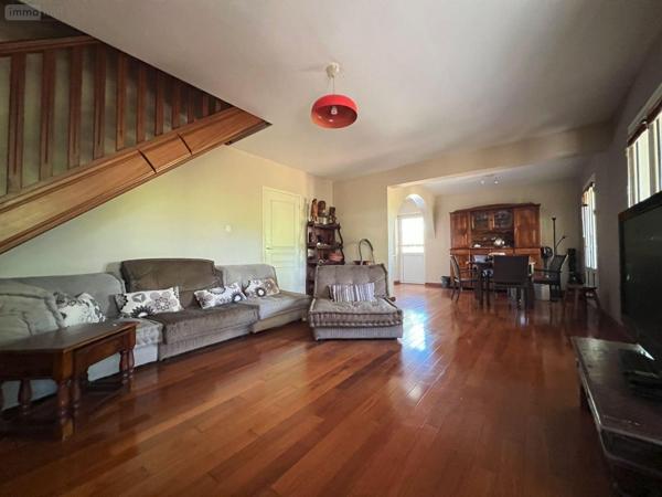 Maison à vendre à Saint-Paul à la Réunion (97460), ref : 97405/187   
L'EPERON