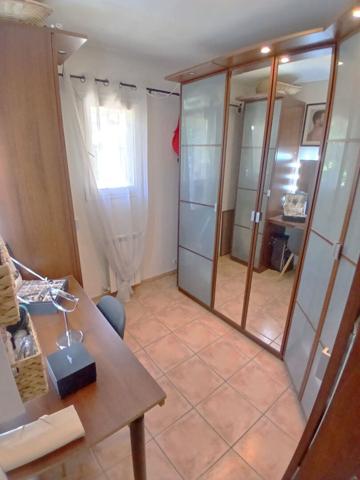 Maison à vendre à LE REVEST LES EAUX 135 m2² sur 650 m² de terrain - 4 chambres avec piscine