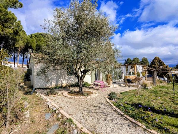 Villa de plain pied 3 chambres garage piscine