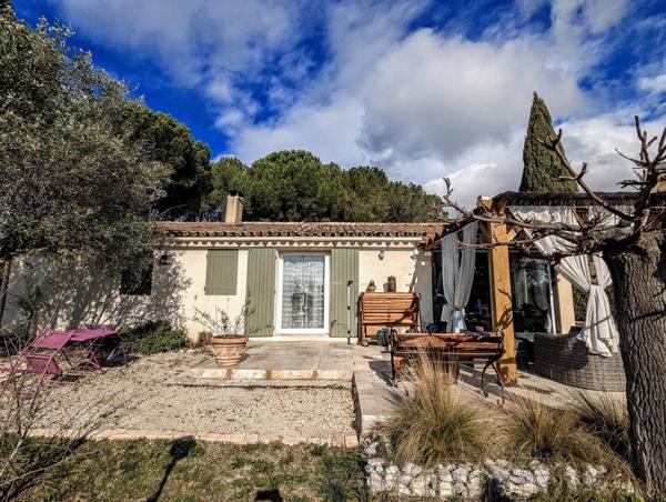 Villa de plain pied 3 chambres garage piscine