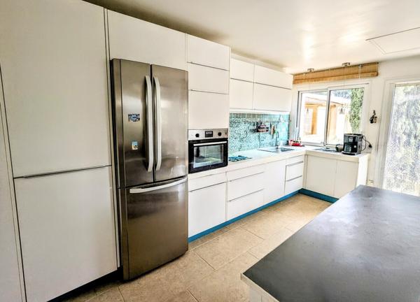 Villa de plain pied 3 chambres garage piscine