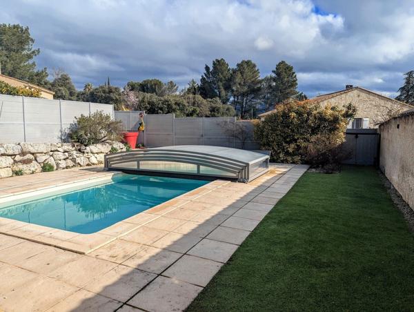 Villa de plain pied 3 chambres garage piscine