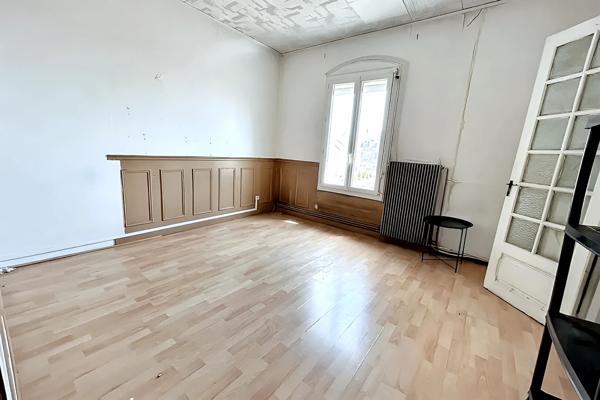 Mur et appartement Vitry Sur Seine Centre-ville 131 m²