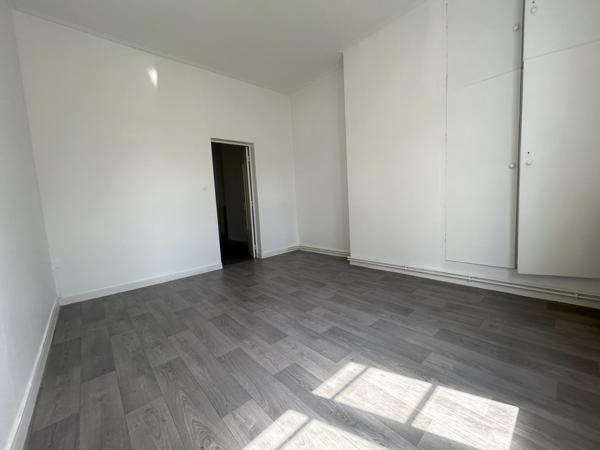 Appartement à CHATELLERAULT, 86100 - 3 pièces 73m²