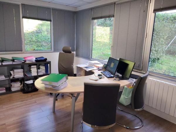 Vente Local commercial 110 m2 à Lissieu