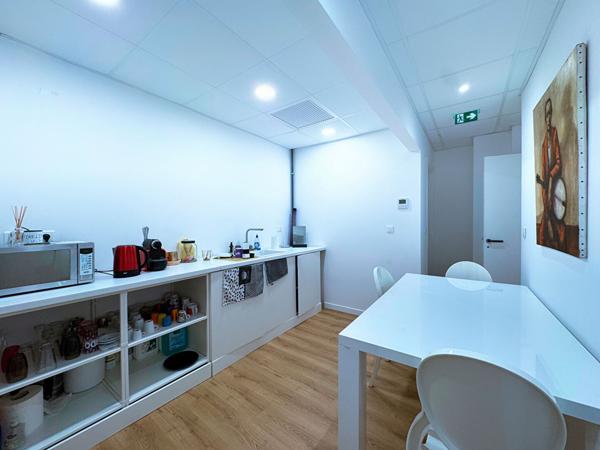 Vente Appartement Bureaux Local Professionnel refait à neuf 6 pièces Bastia Hyper Centre