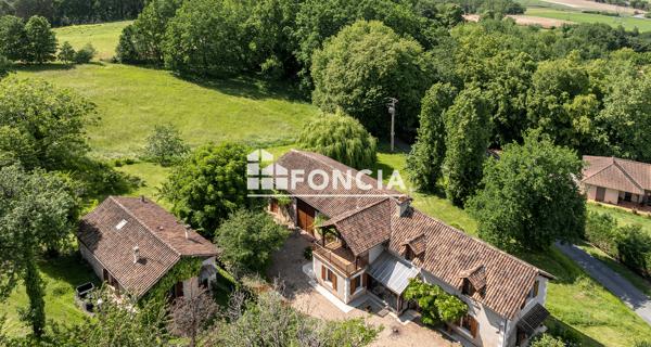 À vendre Maison 5 pièces 177 m² - Coursac 24430