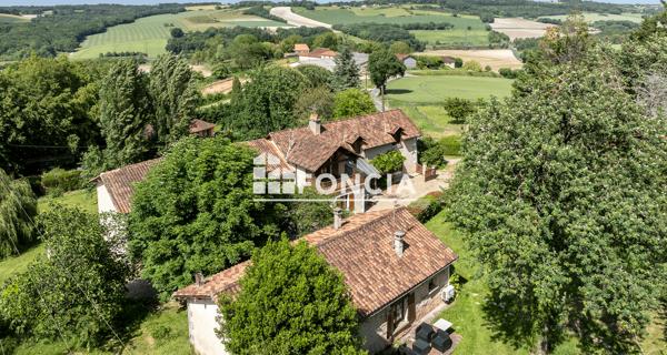 À vendre Maison 5 pièces 177 m² - Coursac 24430