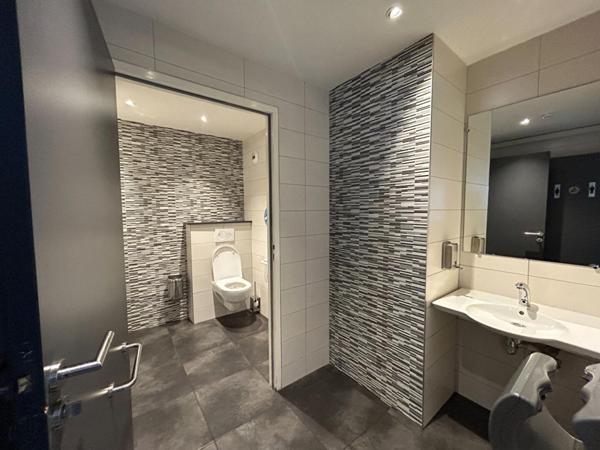 ANCENIS SAINT GEREON - MURS COMMERCIAUX LIBRES, RESTAURANT