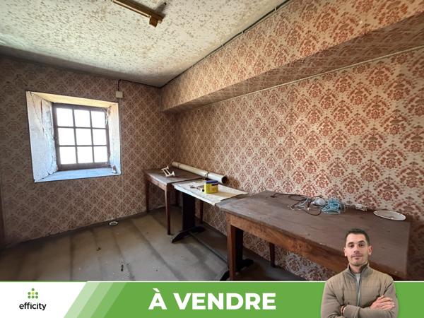 Immeuble
         15 pièces
        - 311 m² 67 000 € *