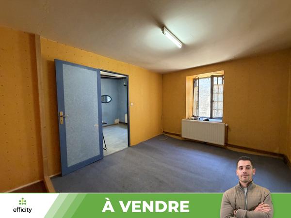 Immeuble
         15 pièces
        - 311 m² 67 000 € *