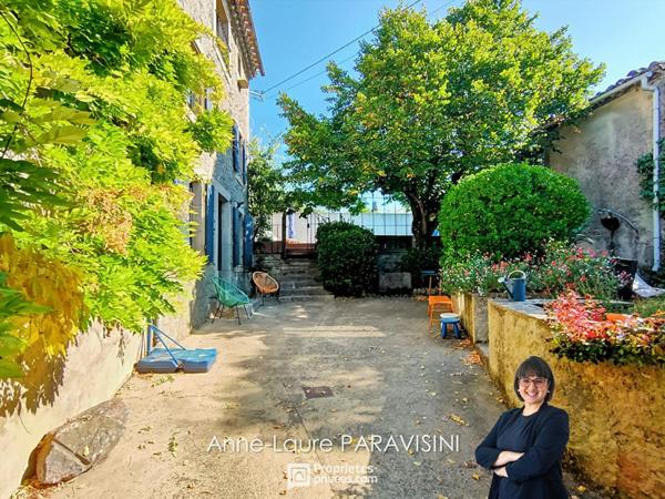 Pennautier Maison familiale : 4 chambres piscine garage et remise aménagée