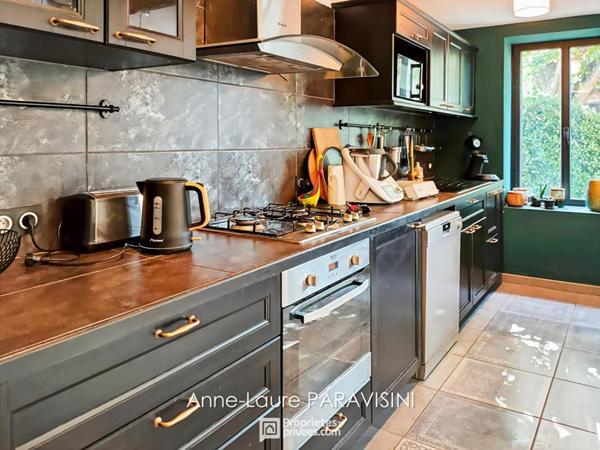 Pennautier Maison familiale : 4 chambres piscine garage et remise aménagée