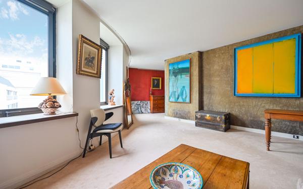 Appartement à vendre    2 pièces • 54,75 m2 Paris 20