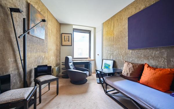 Appartement à vendre    2 pièces • 54,75 m2 Paris 20