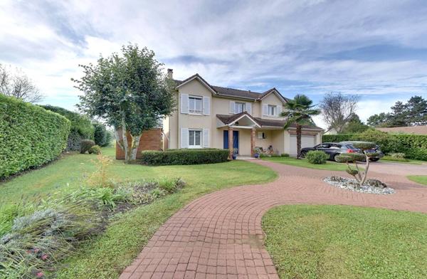 Achat maison Ozoir-la-Ferrière - 6 pièce(s) - 167 m² - 629 000 €