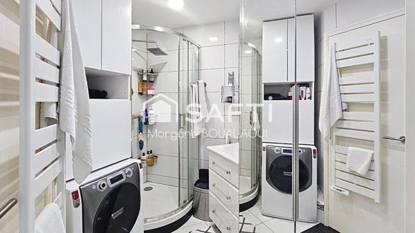 APPARTEMENT 3 PIÈCES - 68 M² - PARKING ET CELLIER