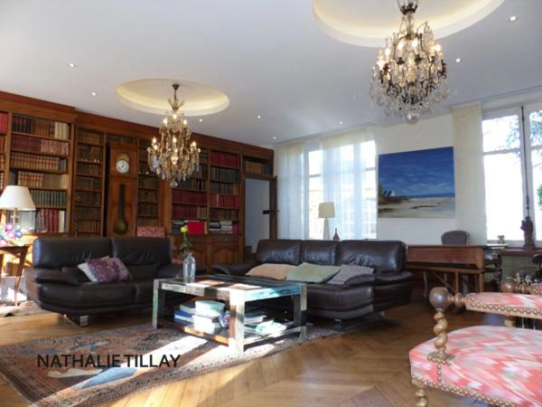 SAINT PRYVE SAINT MESMIN a vendre , propriete maison de maitre, bord du Loiret , 287 m² habitables, parc de 1ha.