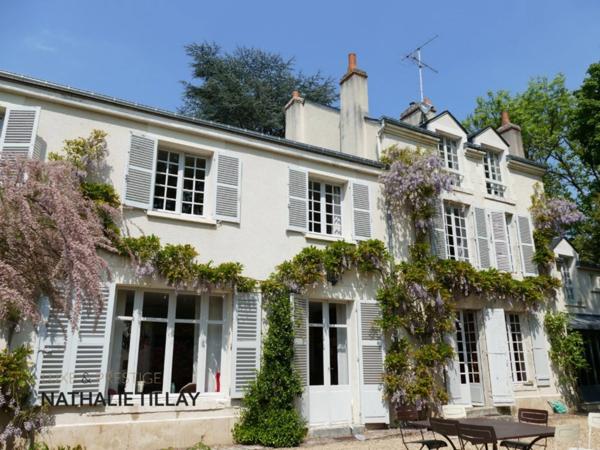 SAINT PRYVE SAINT MESMIN a vendre , propriete maison de maitre, bord du Loiret , 287 m² habitables, parc de 1ha.