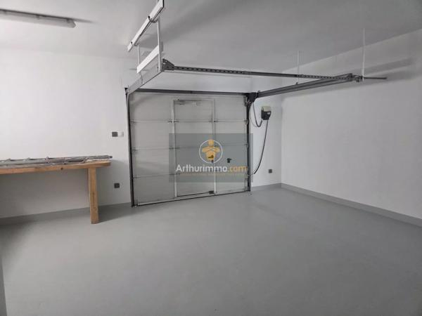 Location                                                      Maison
                        
                     4 pièces                      95 m2                     à Saint-Paul-Trois-Châteaux
