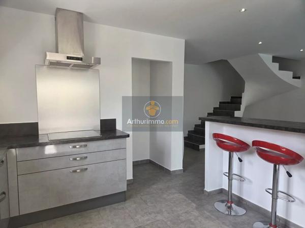 Location                                                      Maison
                        
                     4 pièces                      95 m2                     à Saint-Paul-Trois-Châteaux
