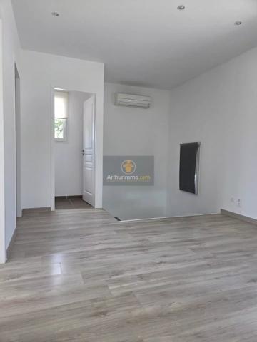 Location                                                      Maison
                        
                     4 pièces                      95 m2                     à Saint-Paul-Trois-Châteaux