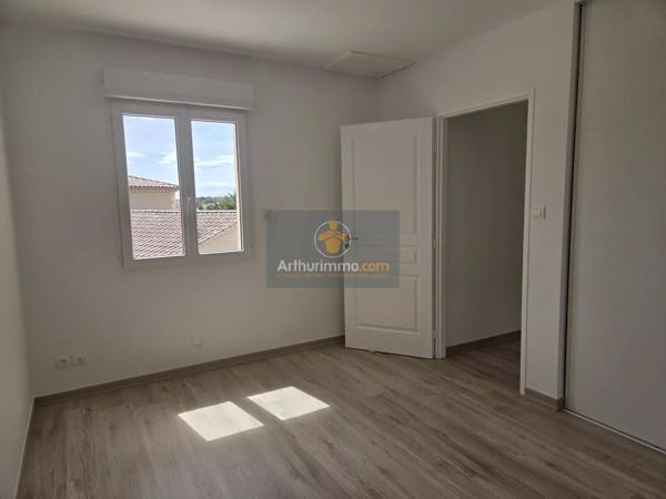 Location                                                      Maison
                        
                     4 pièces                      95 m2                     à Saint-Paul-Trois-Châteaux