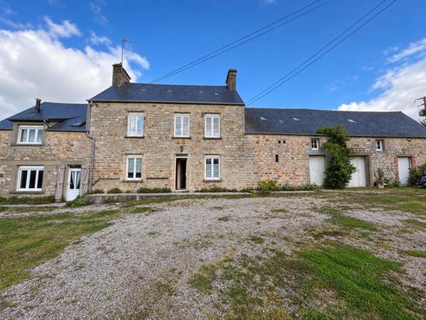 Maison à GROSVILLE, 50340 - 5 pièces 370m²