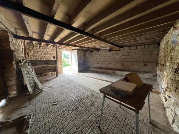 Maison à GROSVILLE, 50340 - 5 pièces 370m²