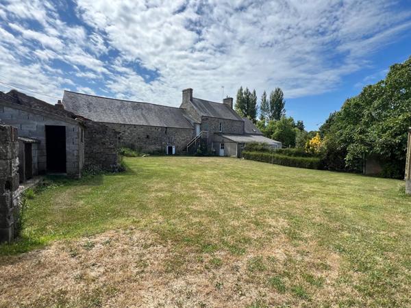 Maison à GROSVILLE, 50340 - 5 pièces 370m²
