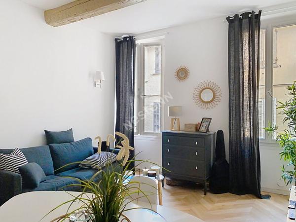Appartement Bandol T2 de 43.94 m2 Rénové proche du port .
