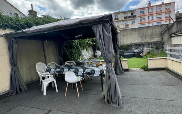 Immeuble à vendre    1 pièce •  Firminy