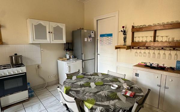 Immeuble à vendre    1 pièce •  Firminy