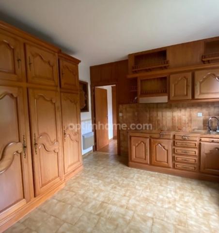 Soyaux . Maison 120 m² sur sous-sol