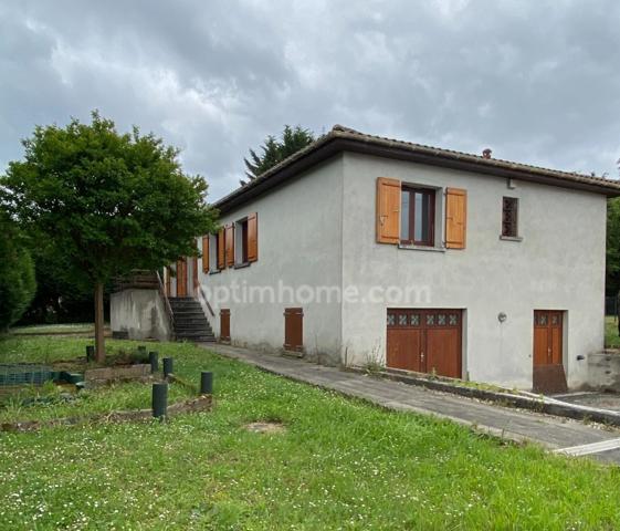 Soyaux . Maison 120 m² sur sous-sol