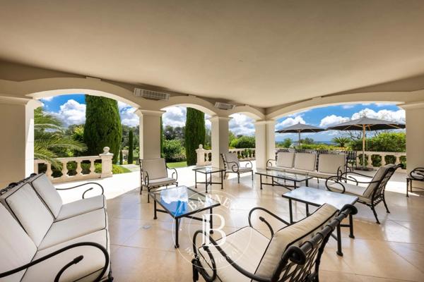 La Colle-sur-Loup, Propriété 7 Chambres -  689 m² à vendre