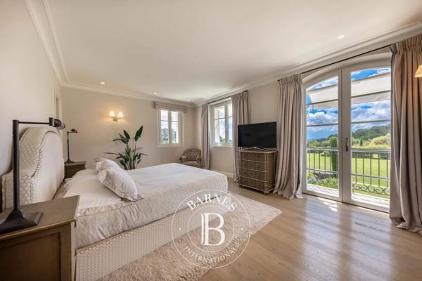 La Colle-sur-Loup, Propriété 7 Chambres -  689 m² à vendre