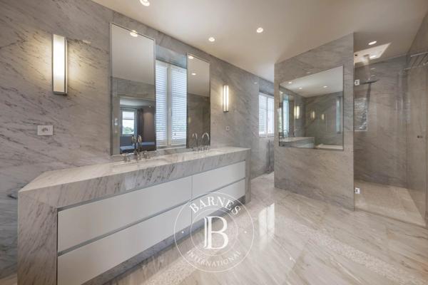 La Colle-sur-Loup, Propriété 7 Chambres -  689 m² à vendre