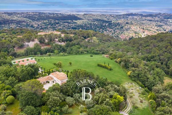 La Colle-sur-Loup, Propriété 7 Chambres -  689 m² à vendre