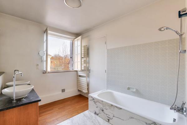 Maison Saint-Cloud - MARCHÉ DES AVELINES