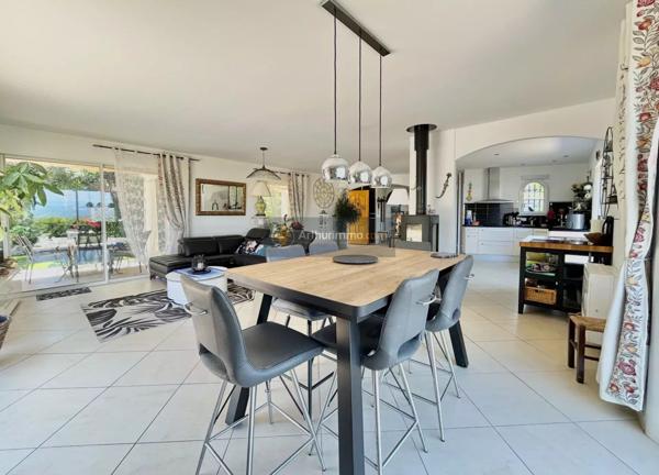 Vente Maison 6 pièces 220 m2 à Saint-Aygulf